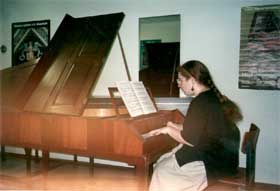 За молоточковым фортепиано. Вюрцбург, 1997